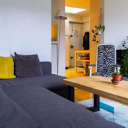 Апартаменты Charming Near Montmartre *